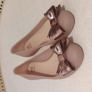 Mini Melissa pink and rose gold flats, girls size 2, perfectly new, no box